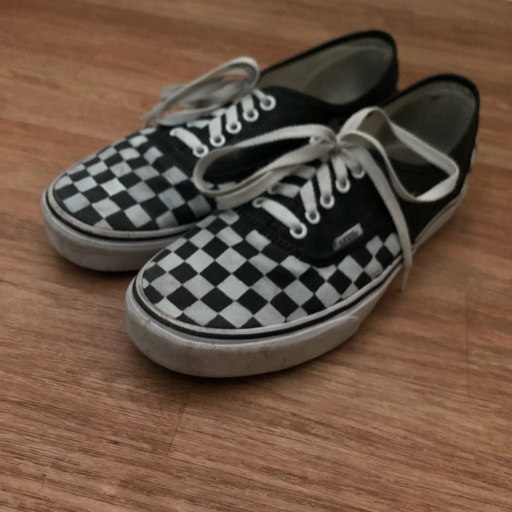 Vans authentic checkered 10.5